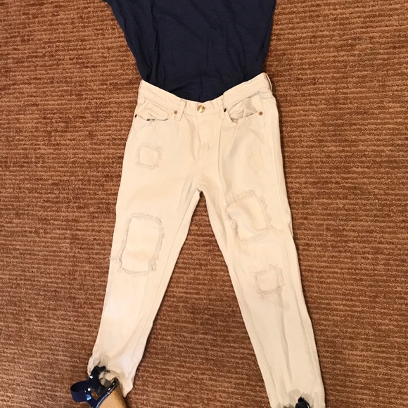 Off white BDG UO boyfriend jeans 26 with patches - Picture 7 of 7